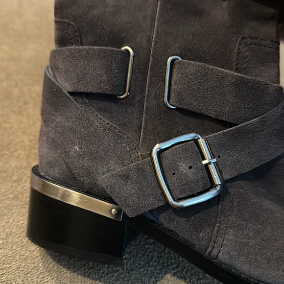 Vince Camuto Bootie Ankle Boots Grey Suede Leather Size 7.5 (TD) - Picture 3 of 7